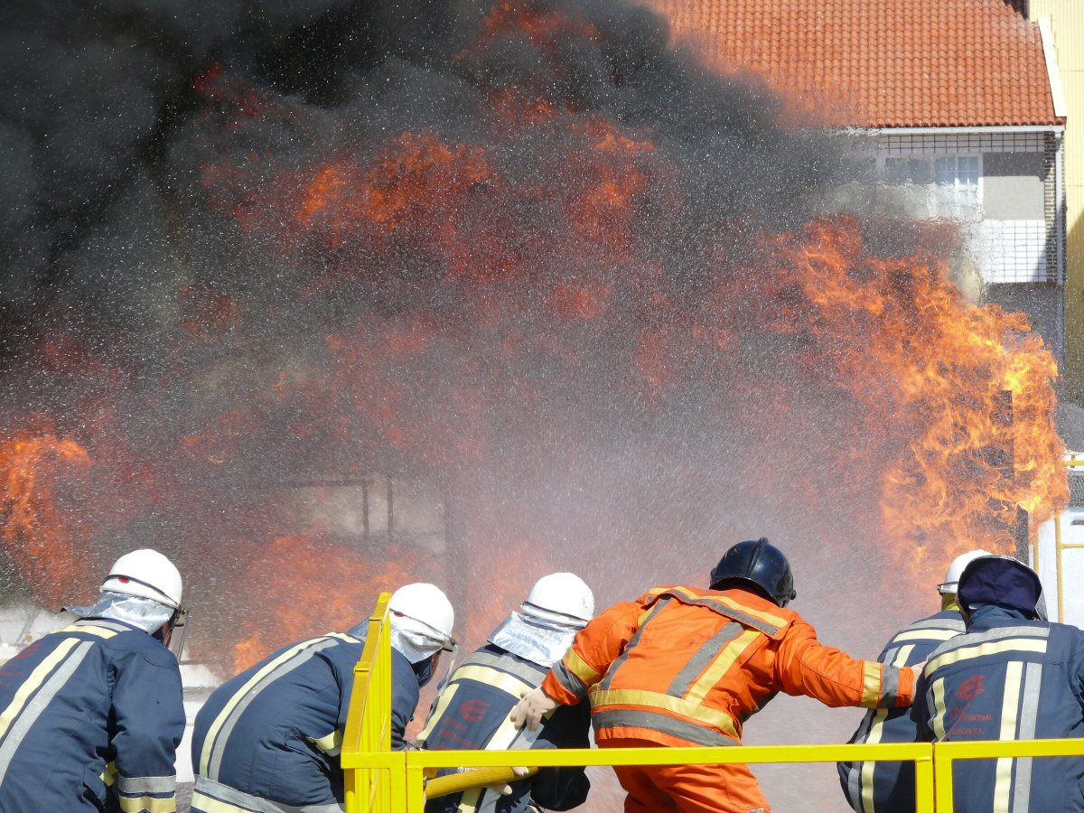 Fortgeschrittener Brandbekämpfungs-Auffrischungskurs