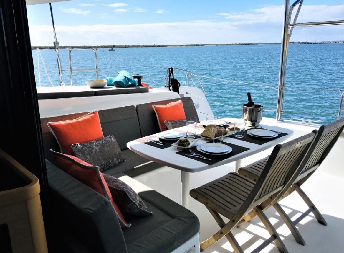 Erkunden Sie die andalusische Küste auf einer Segelreise