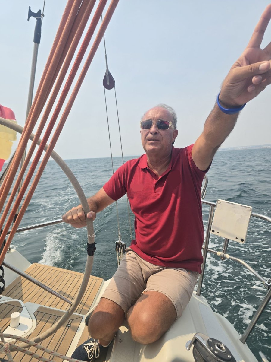 Impara la navigazione in mare aperto con Code 0 a Santa Pola