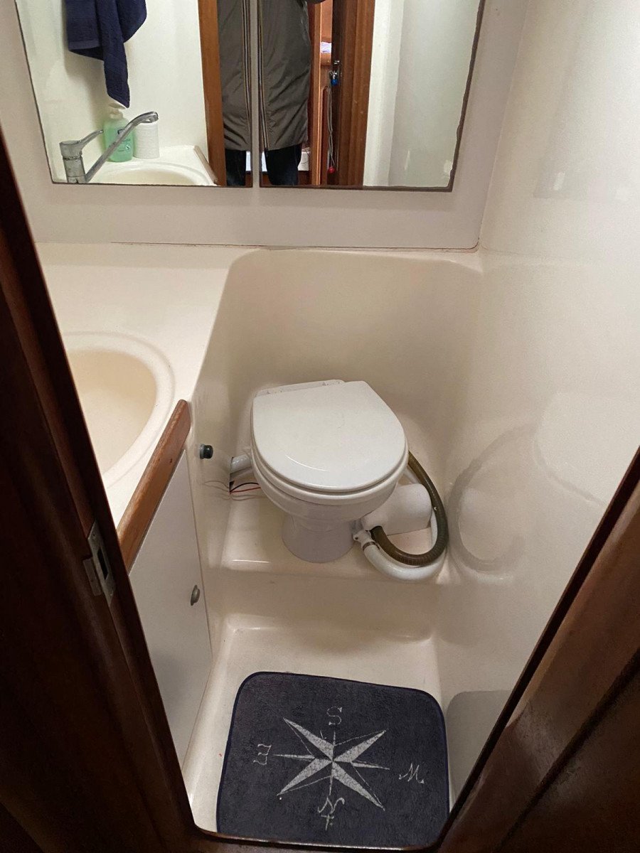 Bavaria Yachts - 2 baths