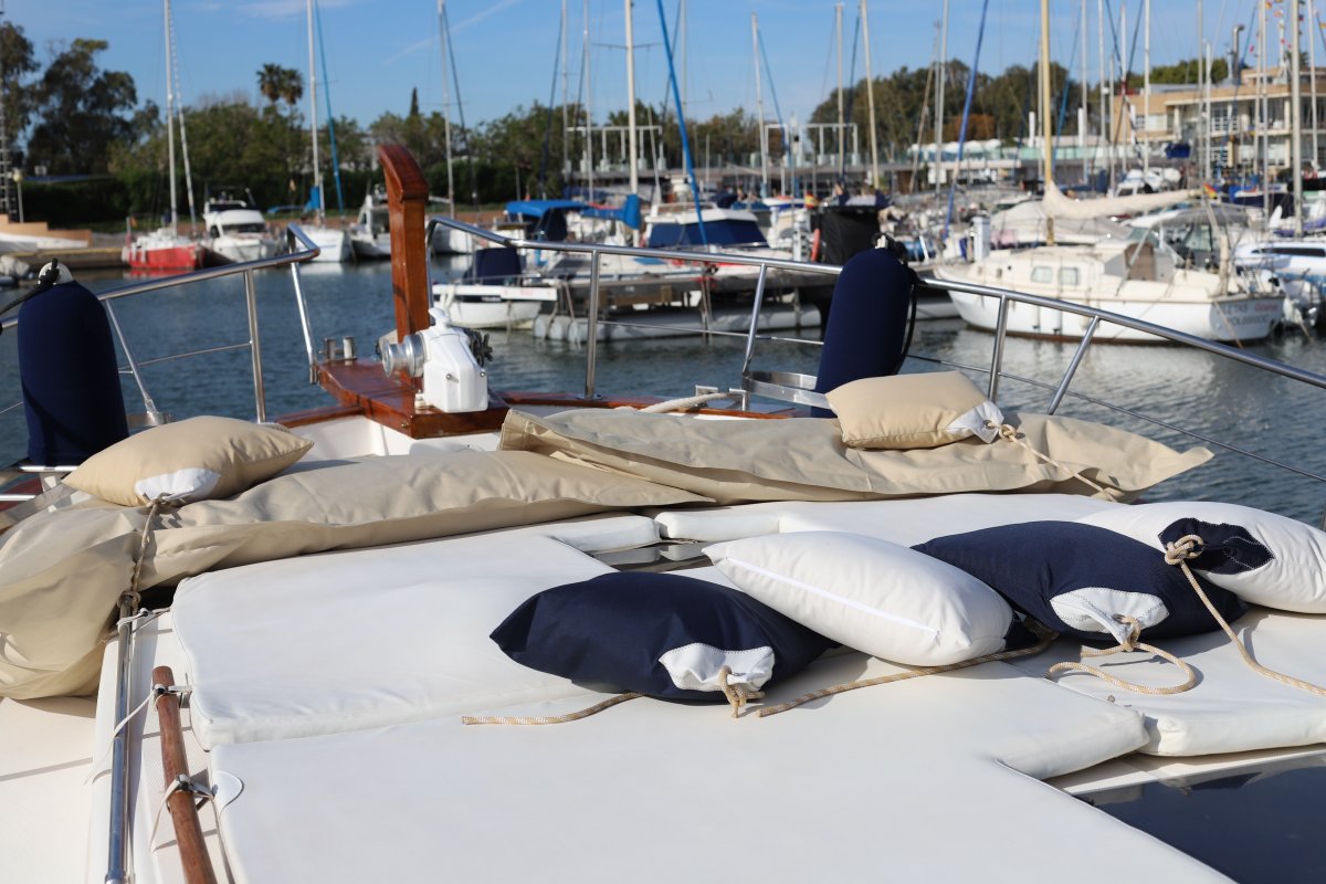 Private navigation tour in Jávea from Denia