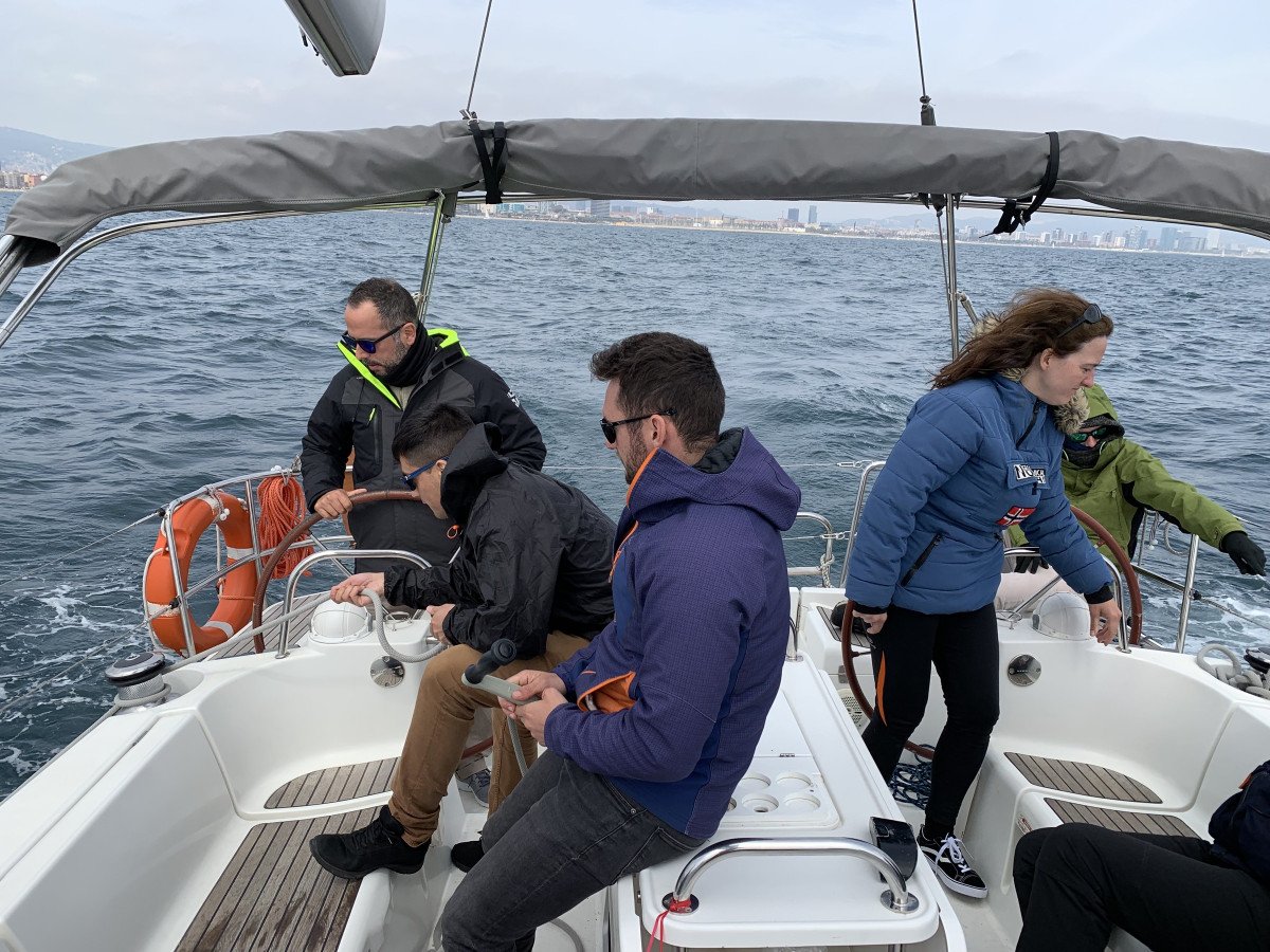 Segelkurs auf einem Yacht in Barcelona