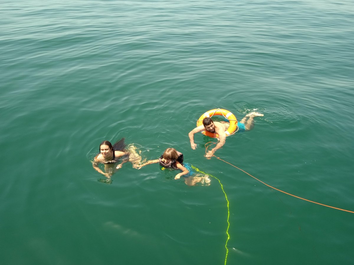 Sailboat - Tracker - 1977