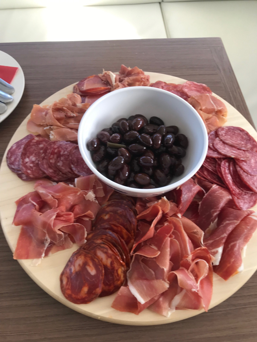 Entdecken Sie die Schönheit der Bucht von Palma von einem Katamaran