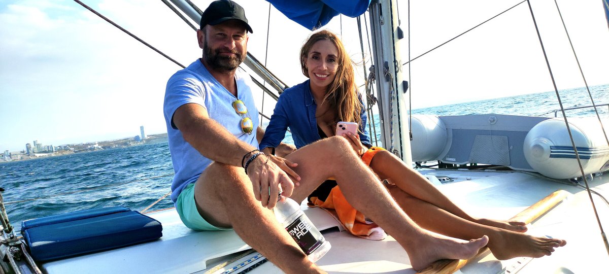 Experience the thrill of sailing through Manta's waters