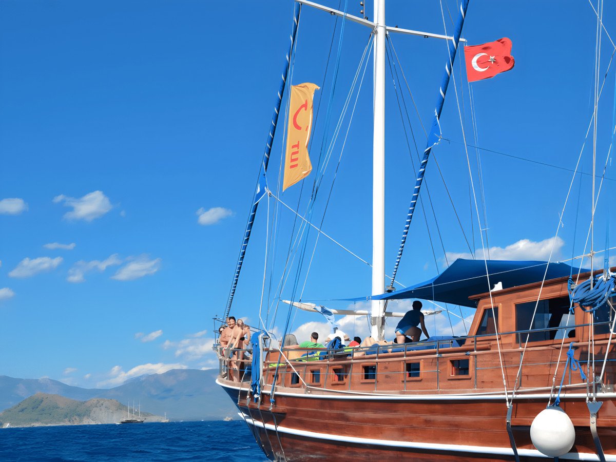 Enjoy life on board a Turkish gulet