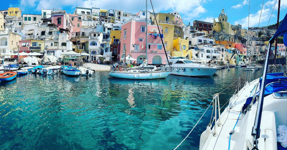 Sailing boat trip in Procida, Capri & Amalfi Coast