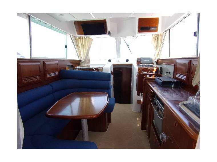 Barco a motor - Bénéteau - 10.8 metros