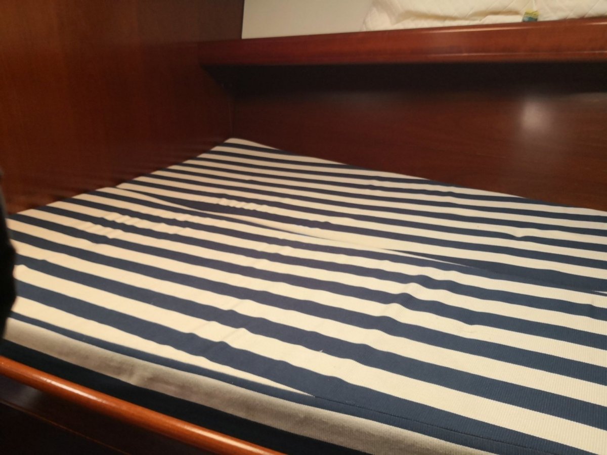 Sailboat - Bénéteau - 3 cabins