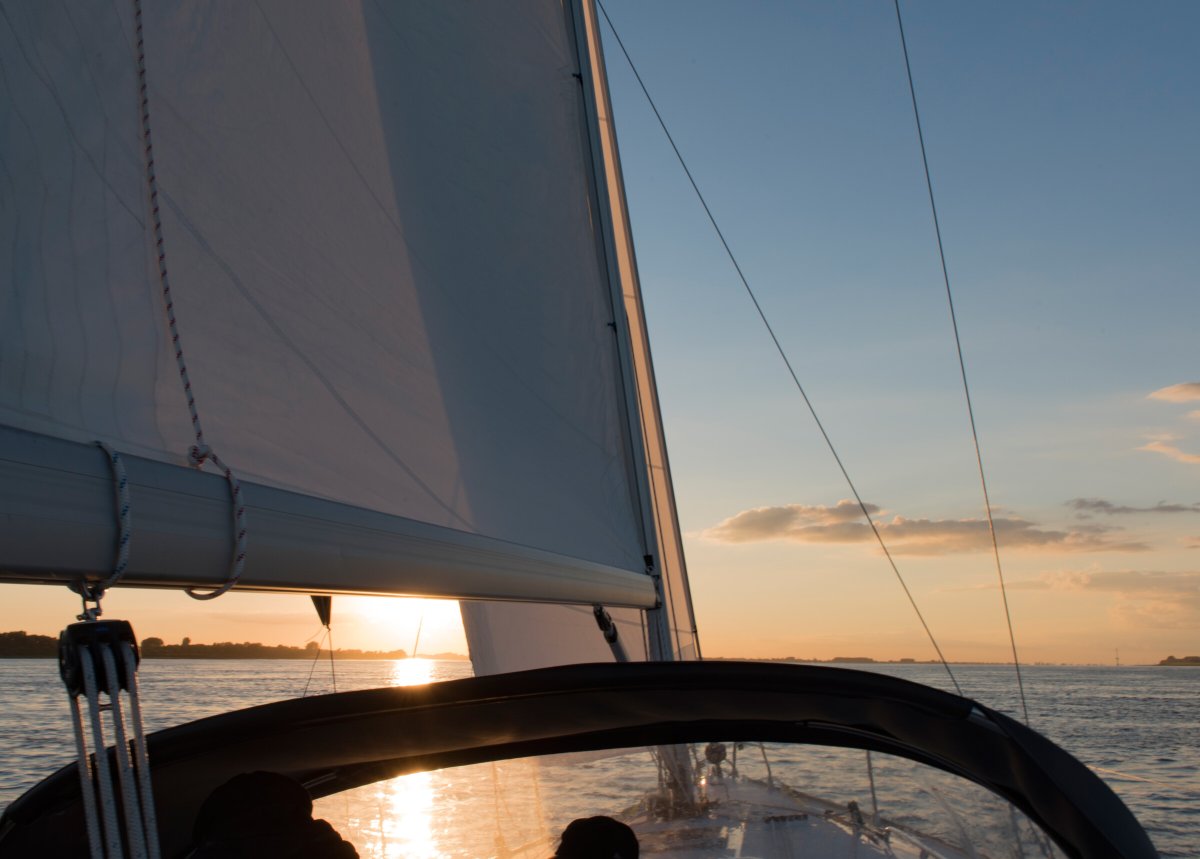 Learn boat navigation in Valencia