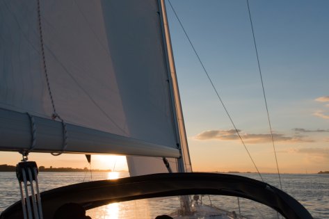 Day Experience en Valencia. Aprender, Navegar y Vivir el Mar