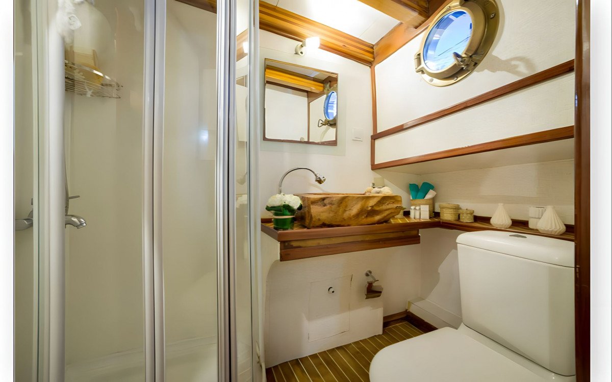 Privater Gulet in der Mittelmeer-Riviera