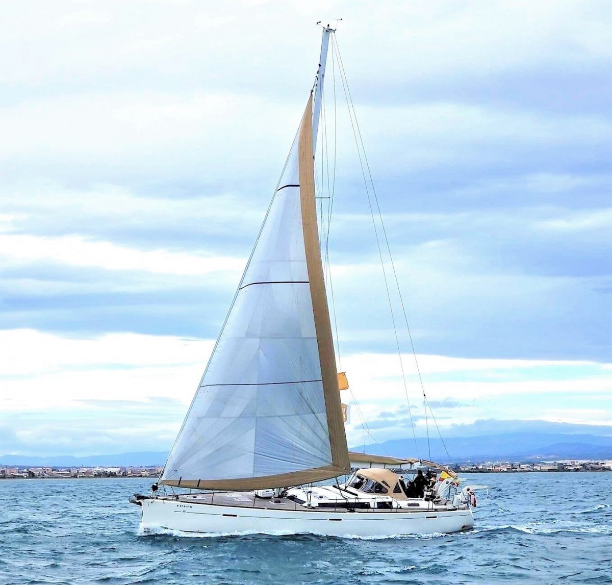 Segelnavigationskurs an Bord eines Yacht