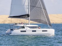 Learn to sail with our sailing courses