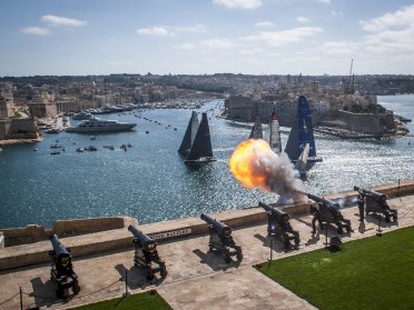 Participa en la regata Rolex Middle Sea