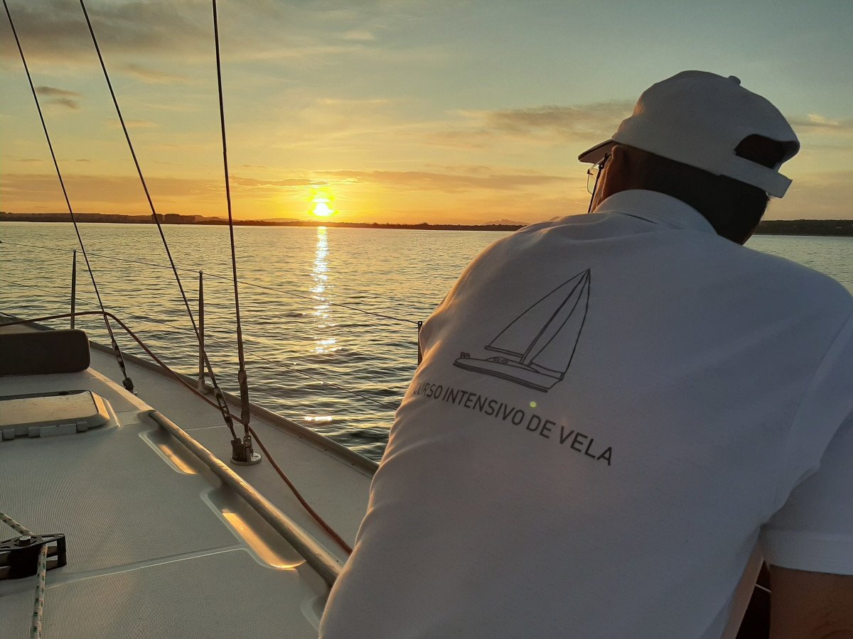 PER Practical Training in Santa Pola: Sailing Proficiency Certification