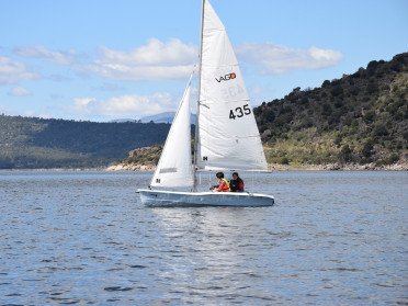 Autonomy course in light sailing in Embalse de Entrepeñas