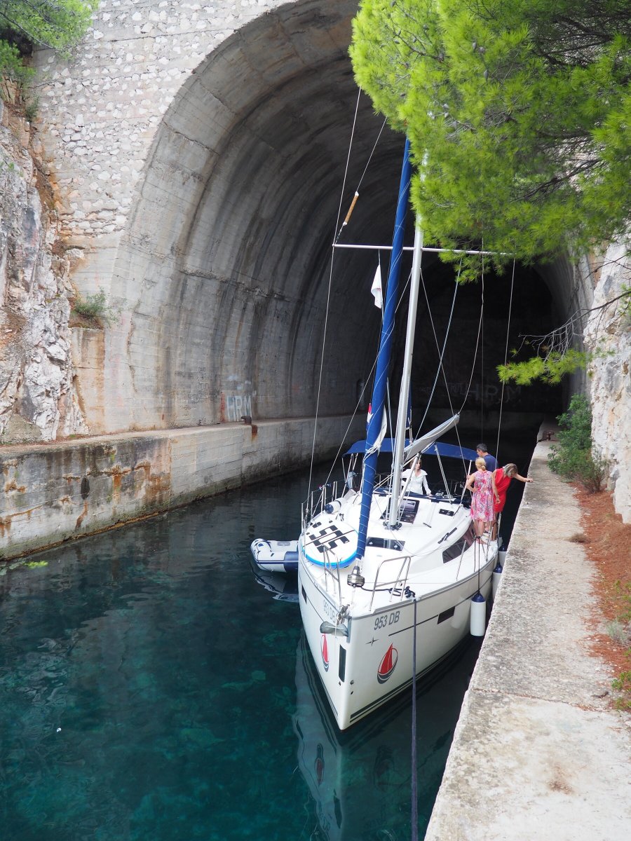 Aprende a navegar y descubre los encantos de Croacia en un viaje en velero