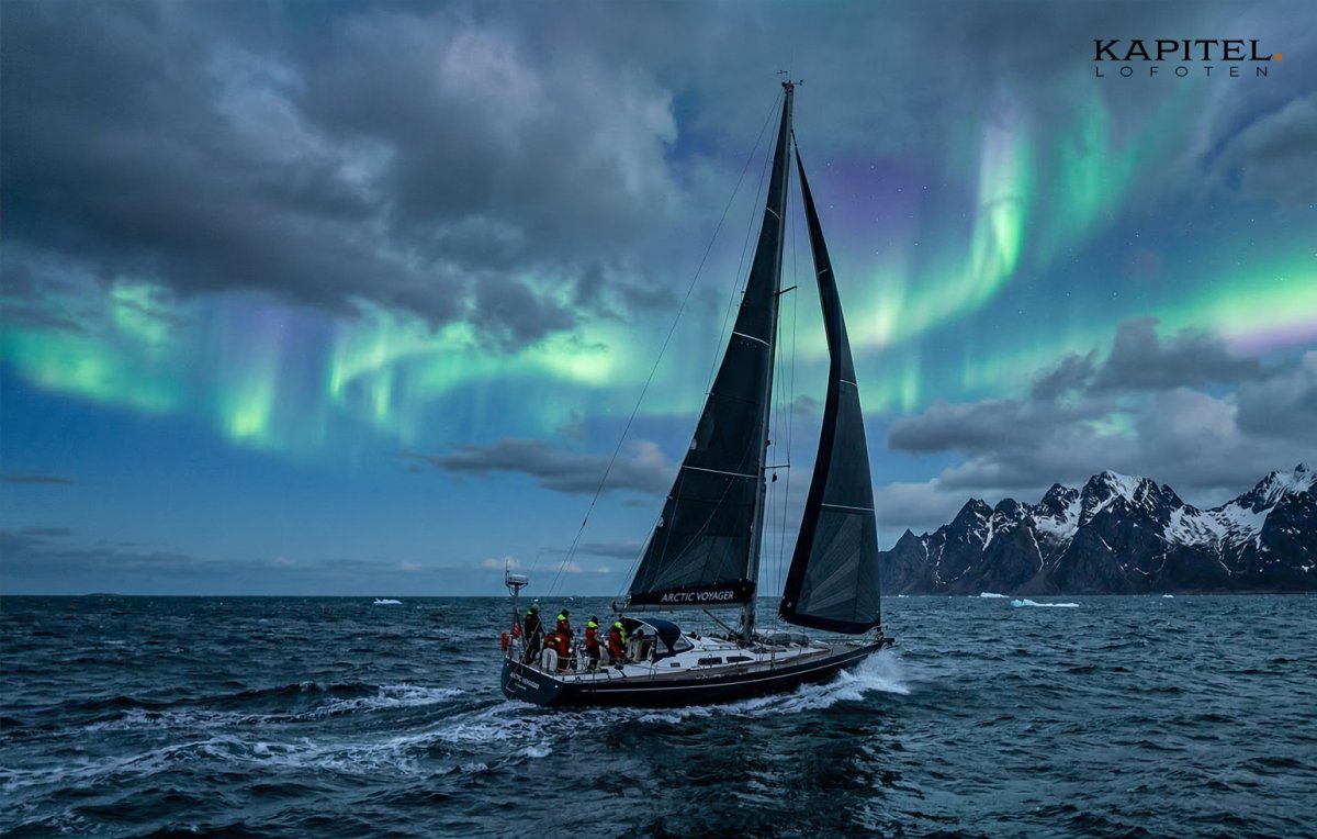 Learn navigation in Lofoten’s picturesque waters.