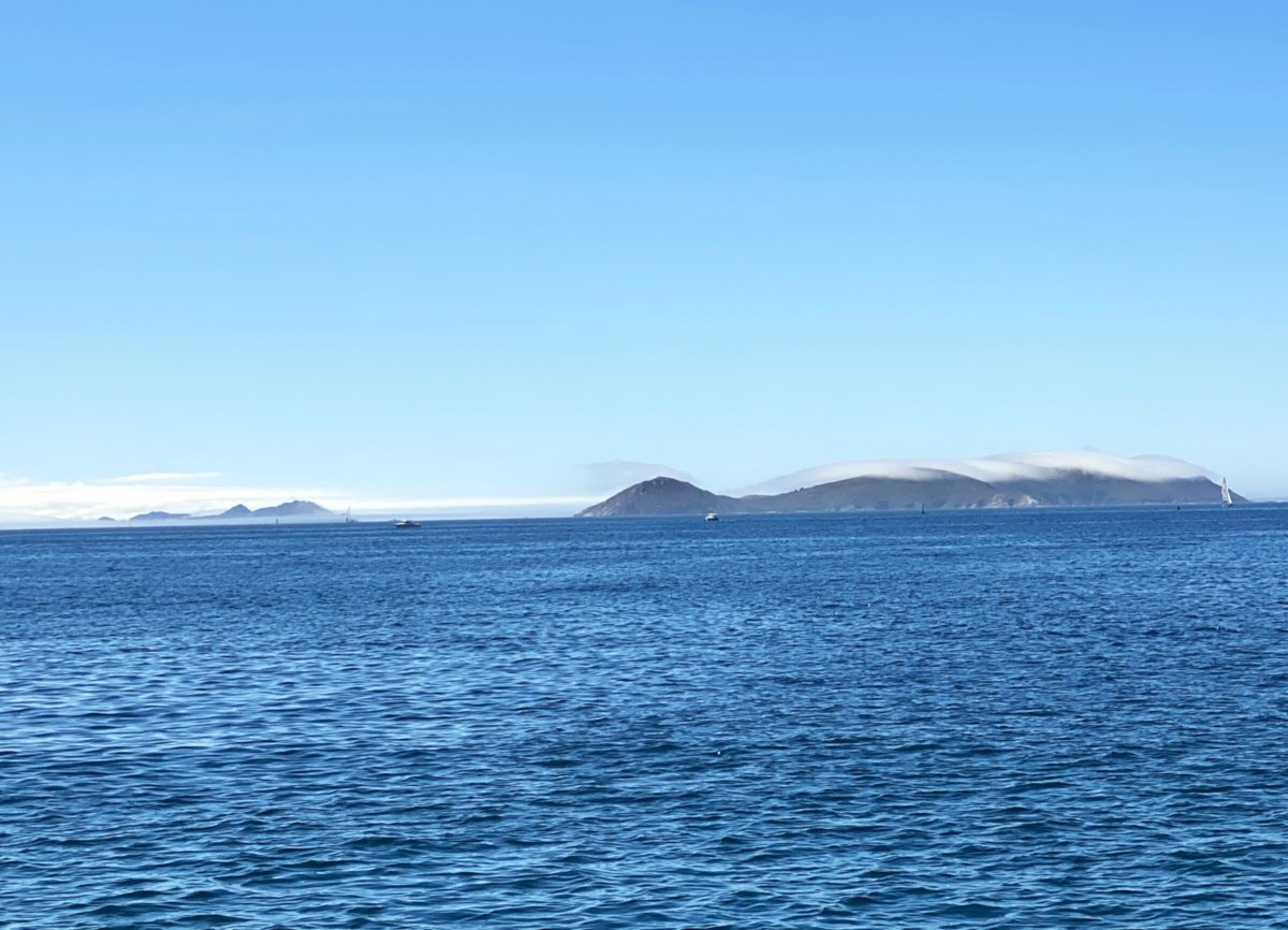 Esplora le coste galiziane in un viaggio in barca a vela