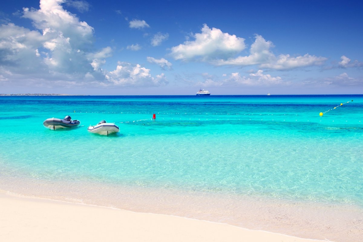 All-inclusive cruise between Ibiza and Formentera