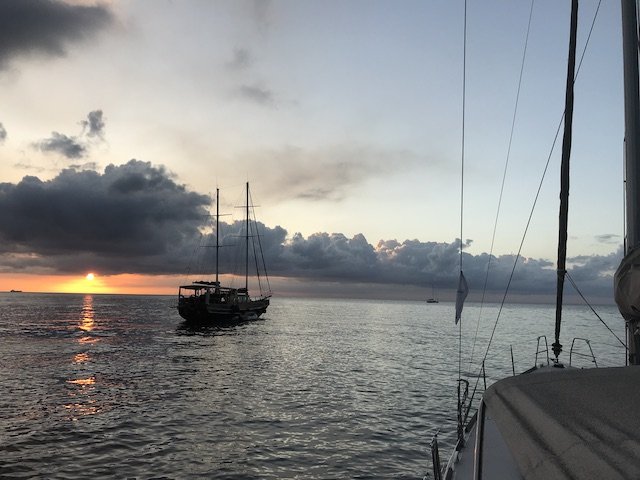 Explora las islas Eolias desde el mar y la tierra firme