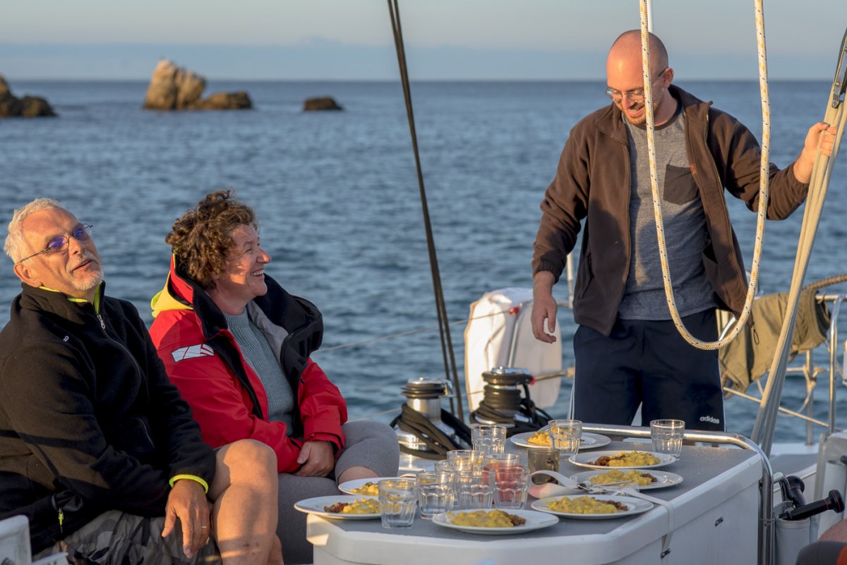 Explore the coasts of South Brittany in a sailing course