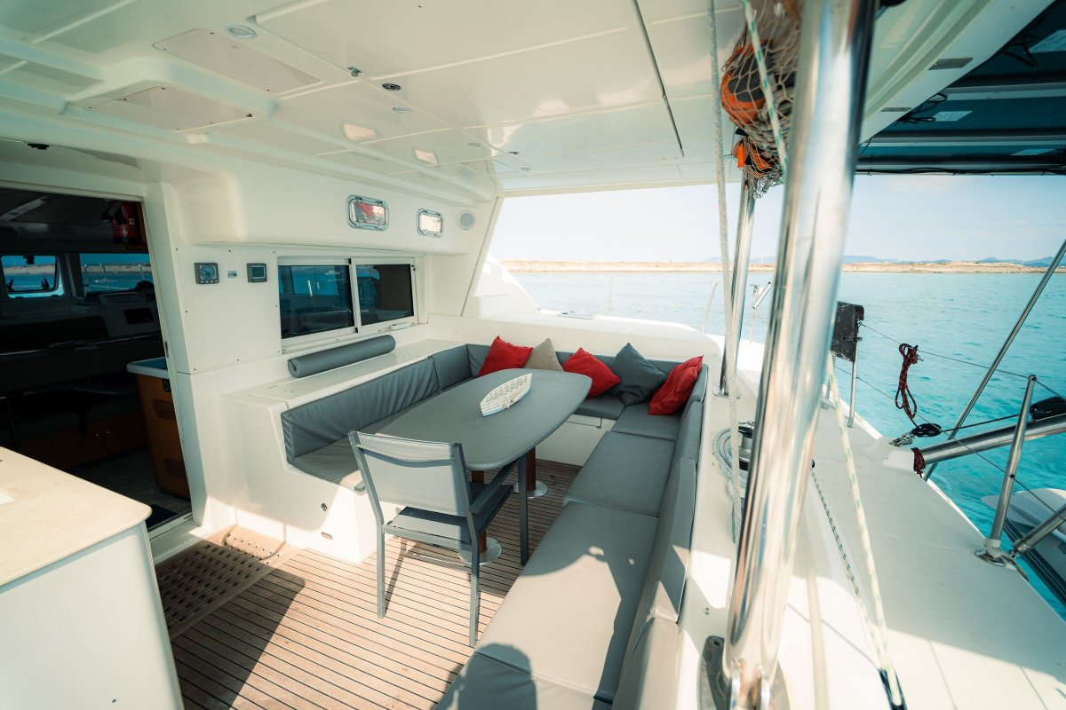 Catamaran - Lagoon - 13.61 meters