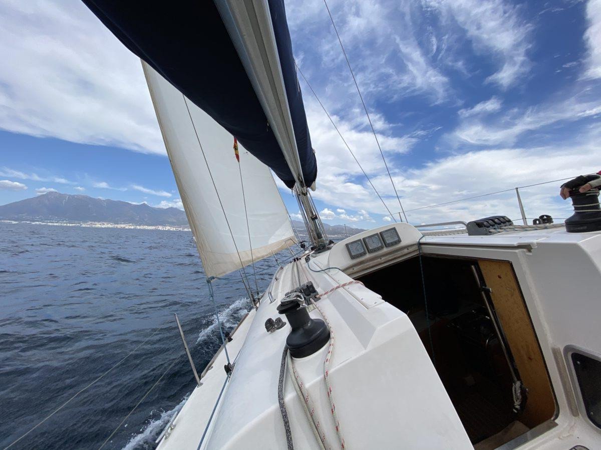 Beginner Sailing Course + Licensing Practices in Benalmádena