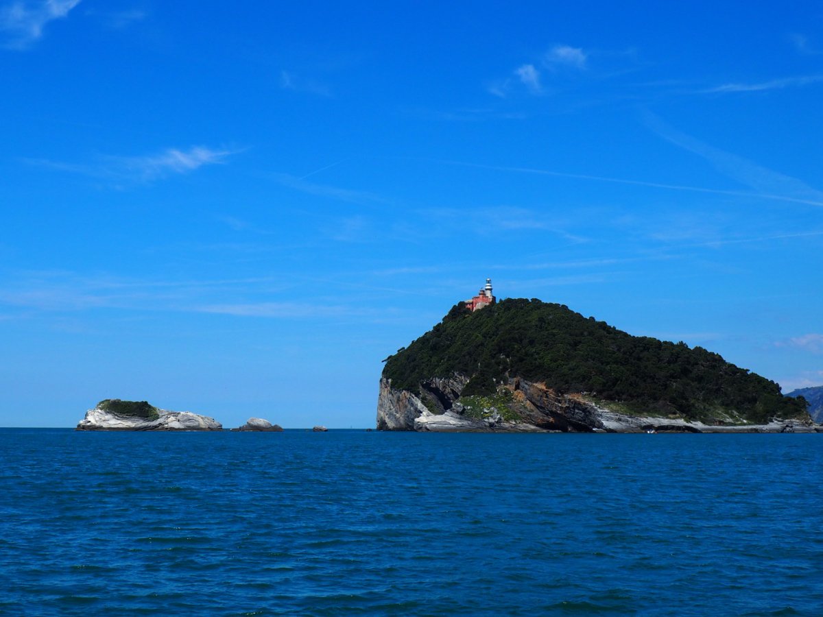 Fin de semana en velero entre el Golfo de los Poetas y las Cinque Terre