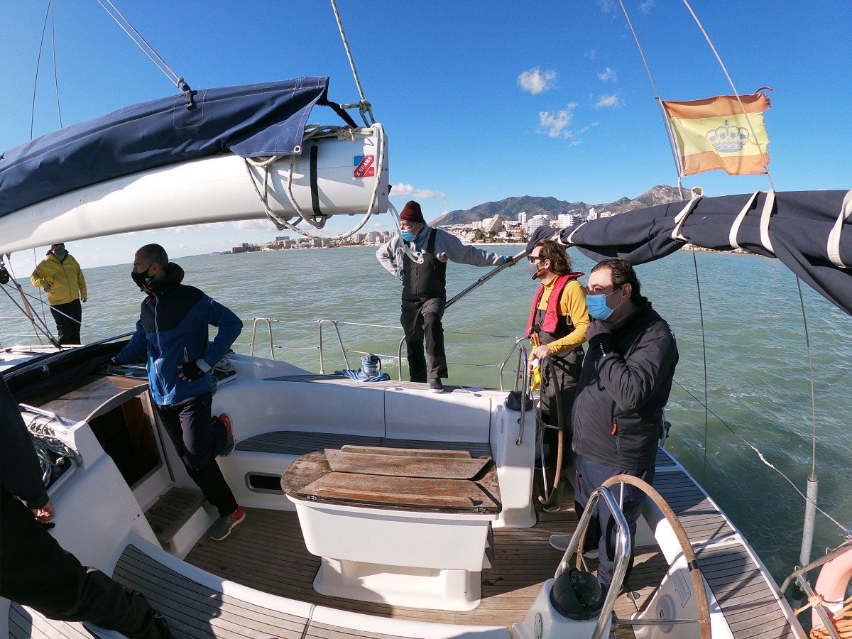 Da Benalmádena: Corso di Vela Avanzato in Traversata