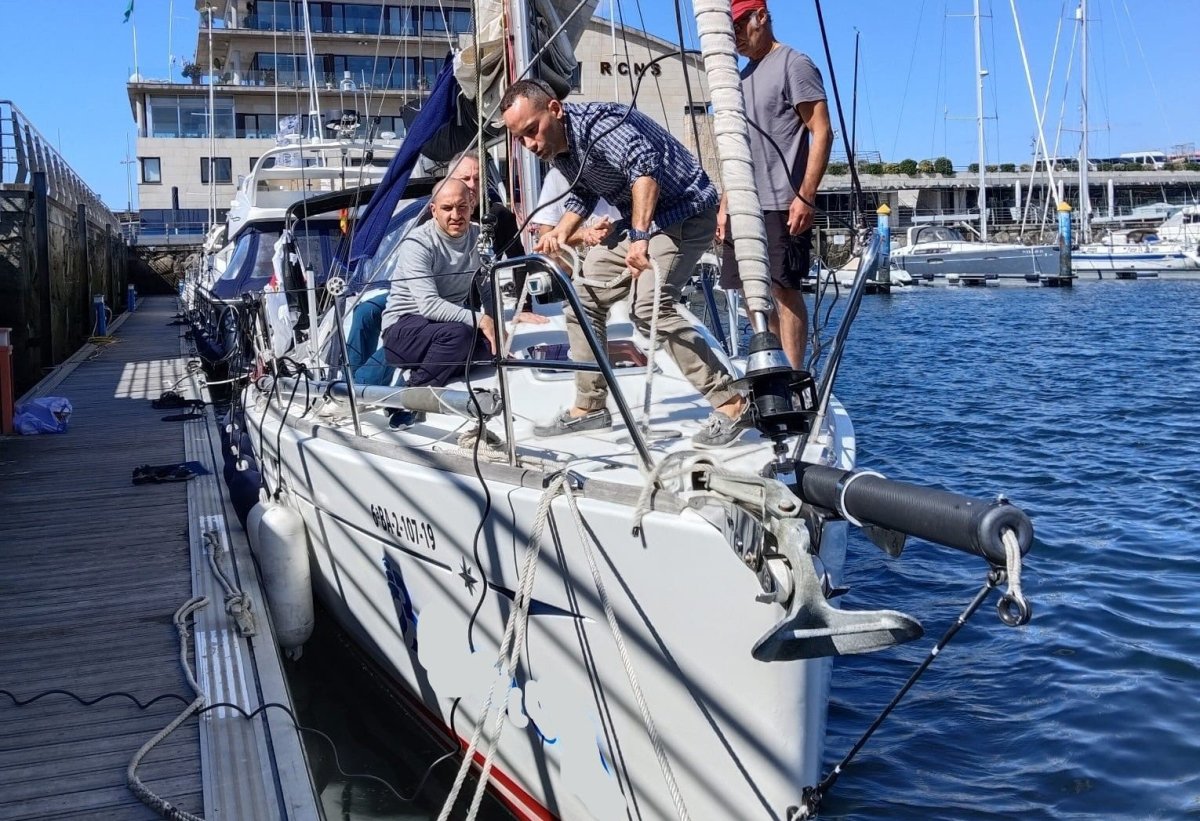 Navigare in Galizia: corso intensivo e avventura in mare