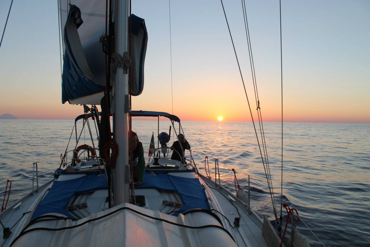 Vacanze in barca lungo le Egadi