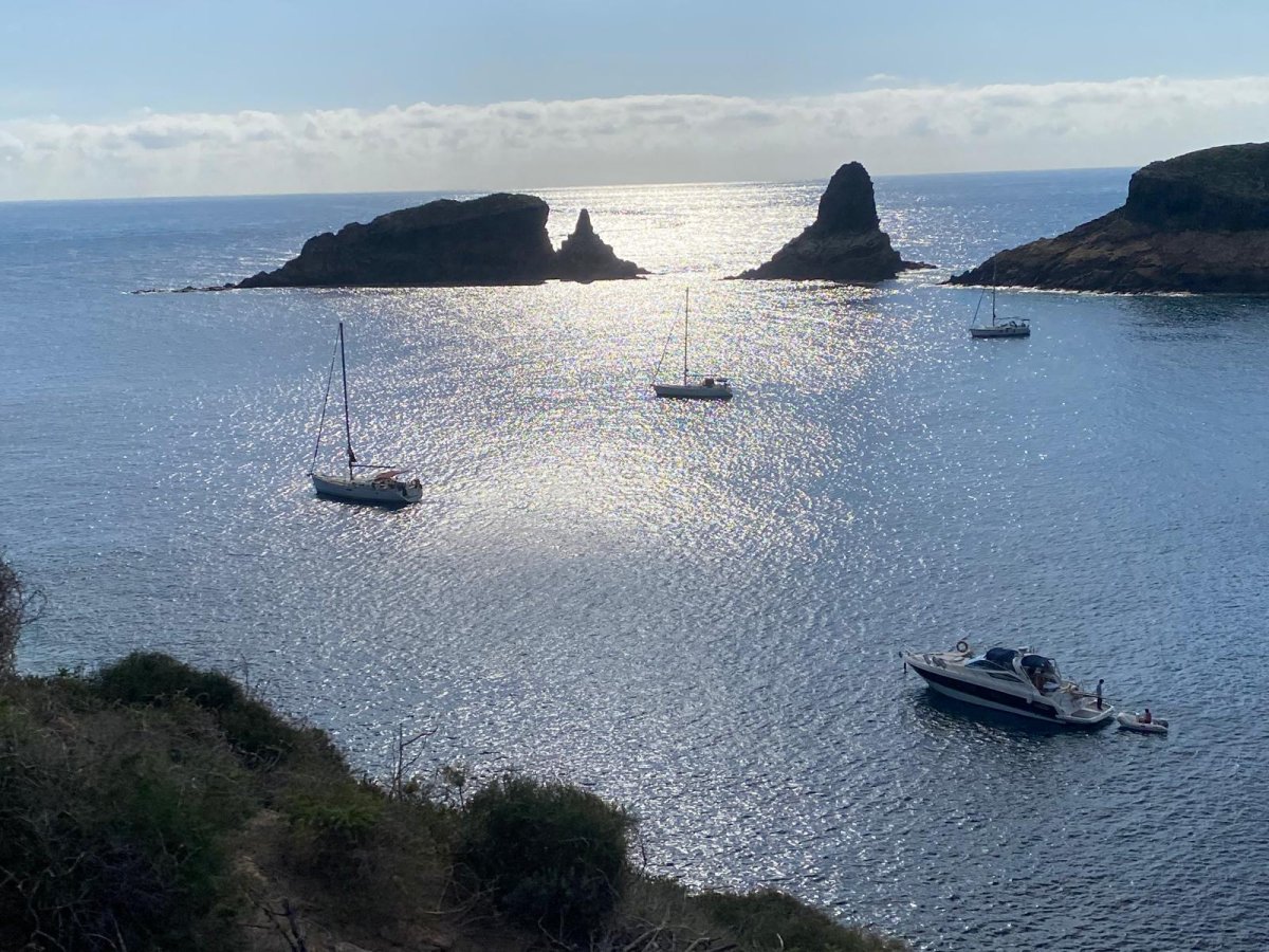 Sailing boat for weekend in Valencia