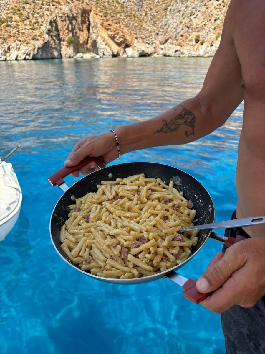 Explore the beautiful coves and beaches of the Small Cyclades on a boat trip