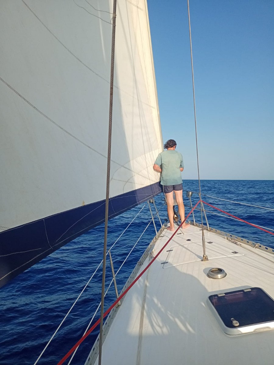 Esplora il Mediterraneo in un viaggio in barca a vela da Minorca a Sicilia