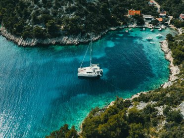 Recorrido a vela por las islas de Croacia: semana con todo incluido en Lagoon 43.