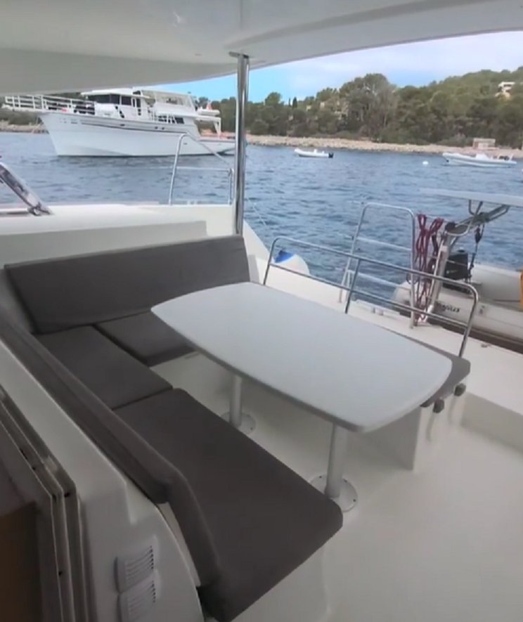 Catamarán - Lagoon - 2011