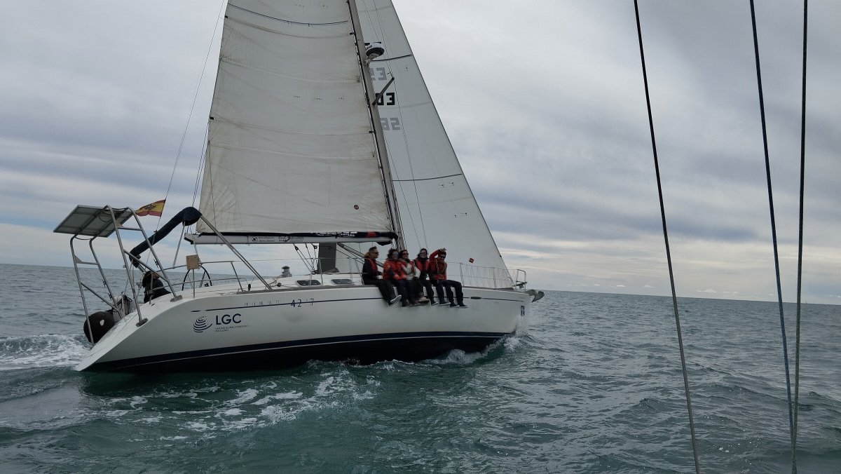 Preparación para la Regata Menorca Sant Joan 2024