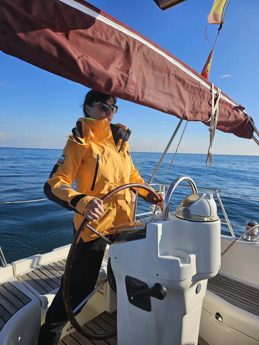 Boot im Hafen von Barcelona