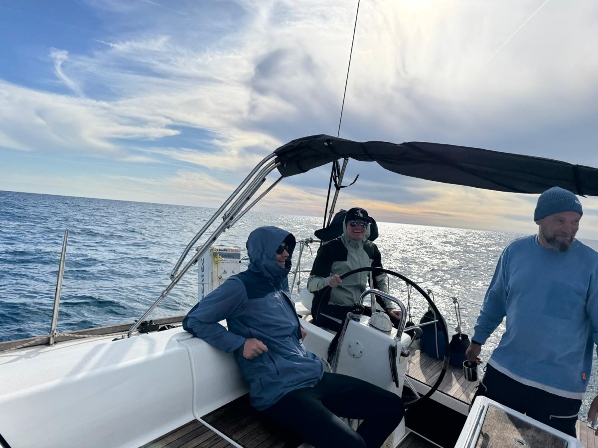 Navigation course on boat with practicals and evaluation