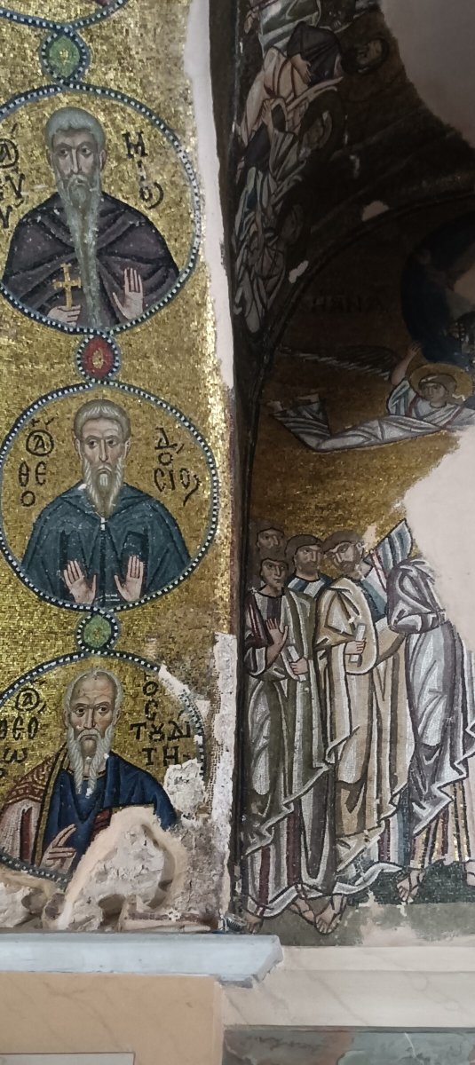 Navega por las aguas de Atenas