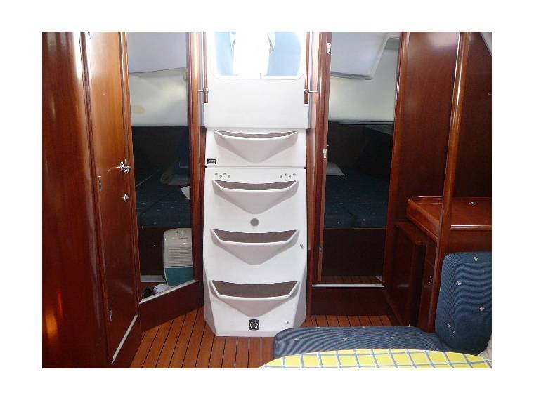 beneteau-oceanis-clipper-393-interior