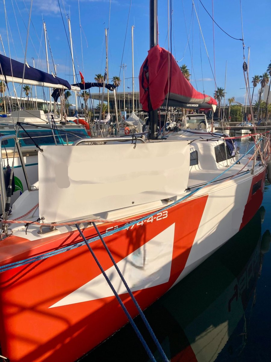 Sailing trips from Port Olimpic (Barcelona)