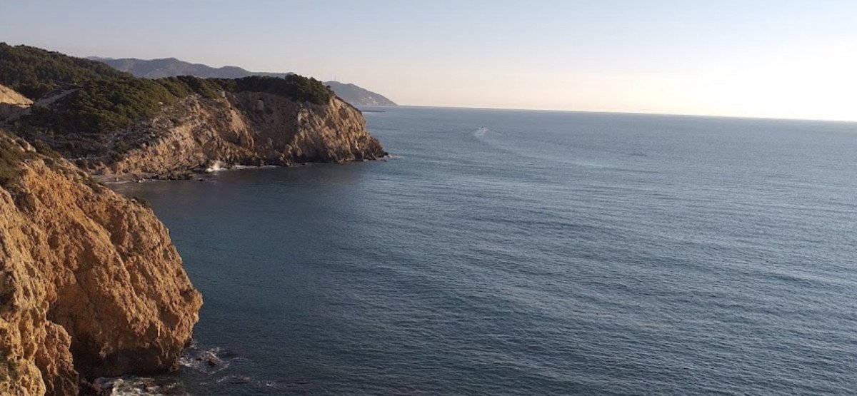 Segelbootstag von Castelldefels, Barcelona zu einer Höhle in Sitges