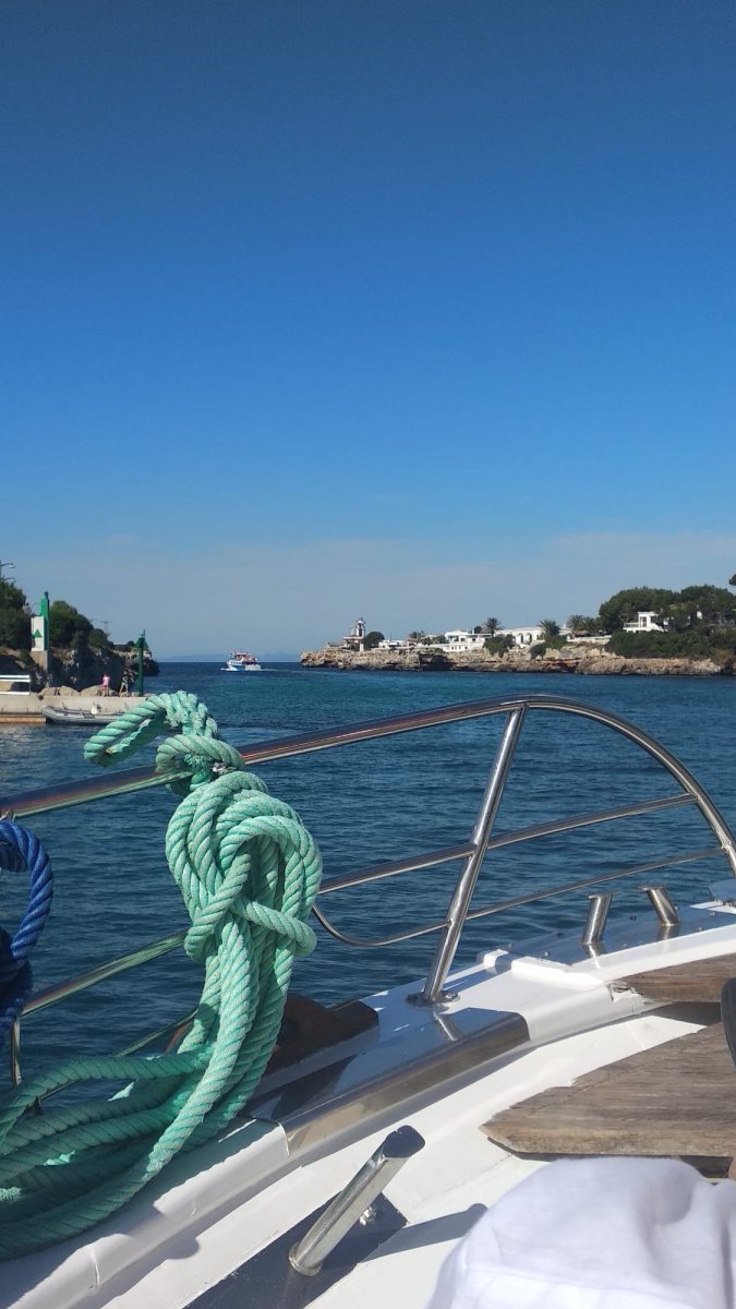 Photographic boat gymkhana around Costa Brava