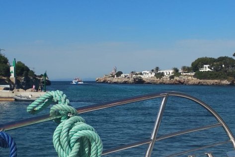 Gincana fotográfica en lancha por Costa Brava