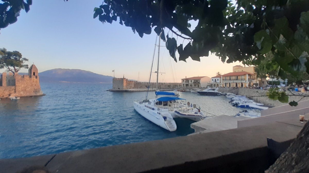 Panoramablick vom Boot aus genießen