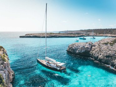Gita in barca a vela intorno a Maiorca: 7 giorni da Barcellona