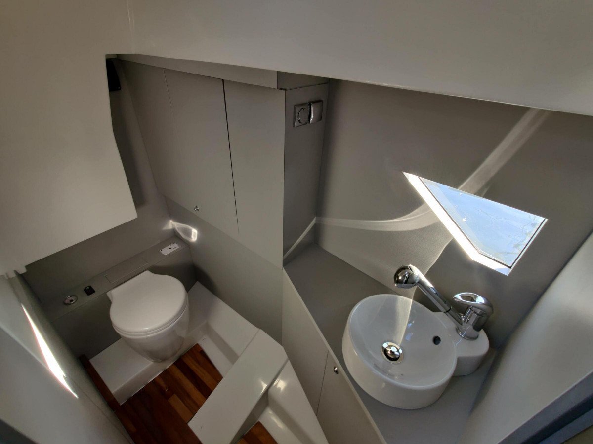 Nuva Yachts - 1 bagni